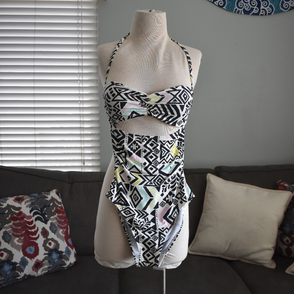 Billabong Juniors Sun Daze One Piece, Tribal, SML